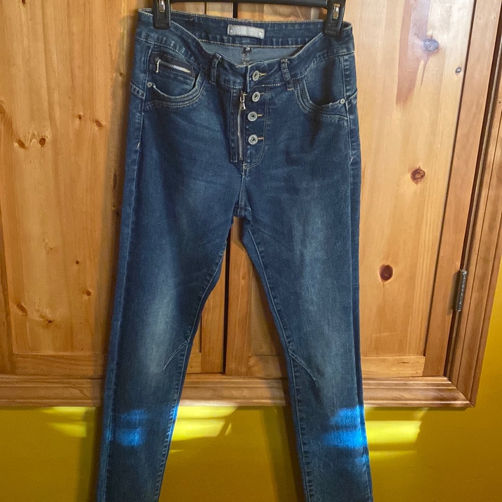 Blind date woman’s pants